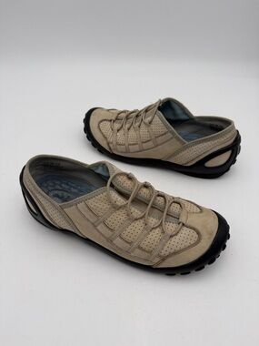 Privot  Beige Casual Lace-Up leather slip on Sneakers women 7.5M hiking casual